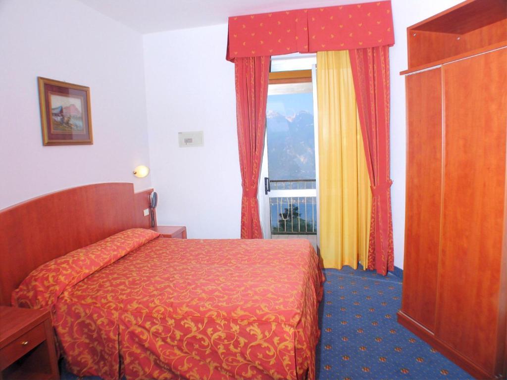 Hotel Garden Limone sul Garda Rum bild
